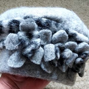 LAFENICE Coquette Hat Cap Beret 3D Flower Accent Wool/Poly Blend Made in Italy